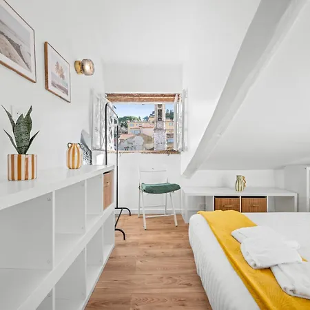Le Panoramique - Vieux-nice Apartment *